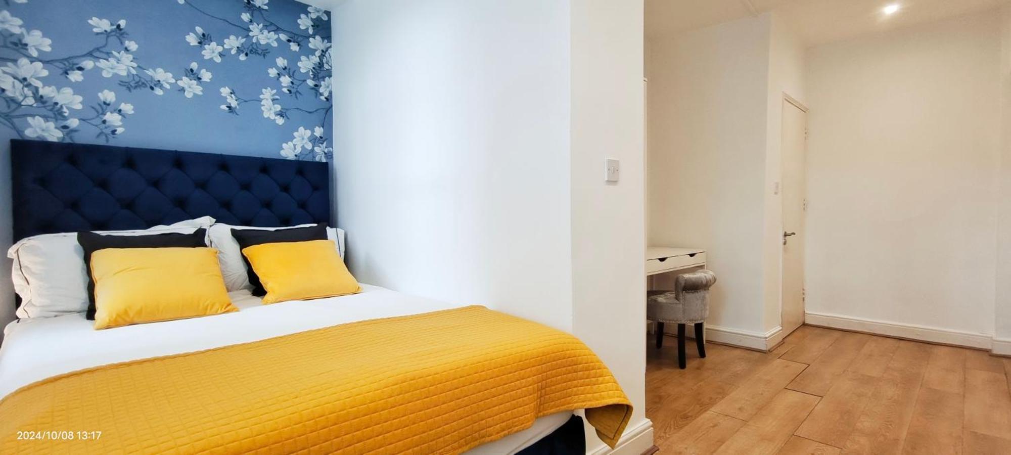 Blossom Apartment With Garden London Exterior photo