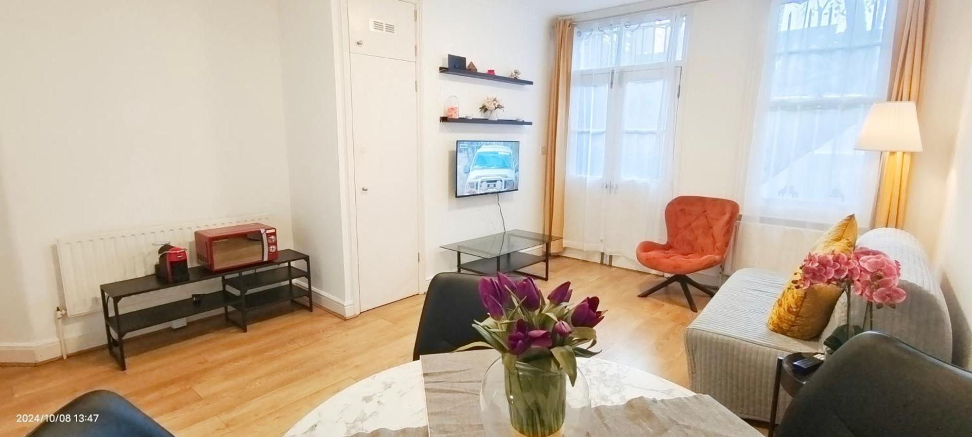 Blossom Apartment With Garden London Exterior photo
